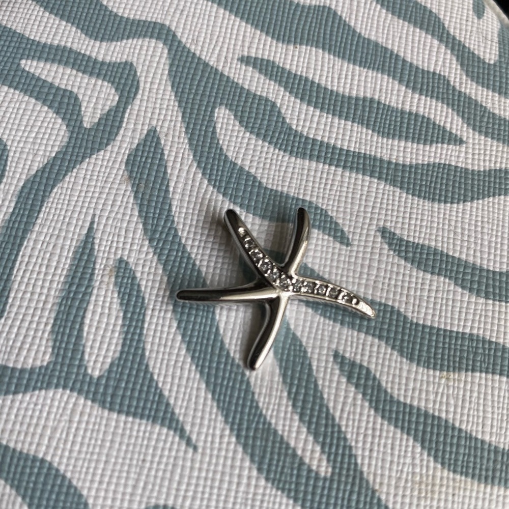 Sterling Silver Diamond Accented Starfish Necklace Charm - Picture 3 of 9